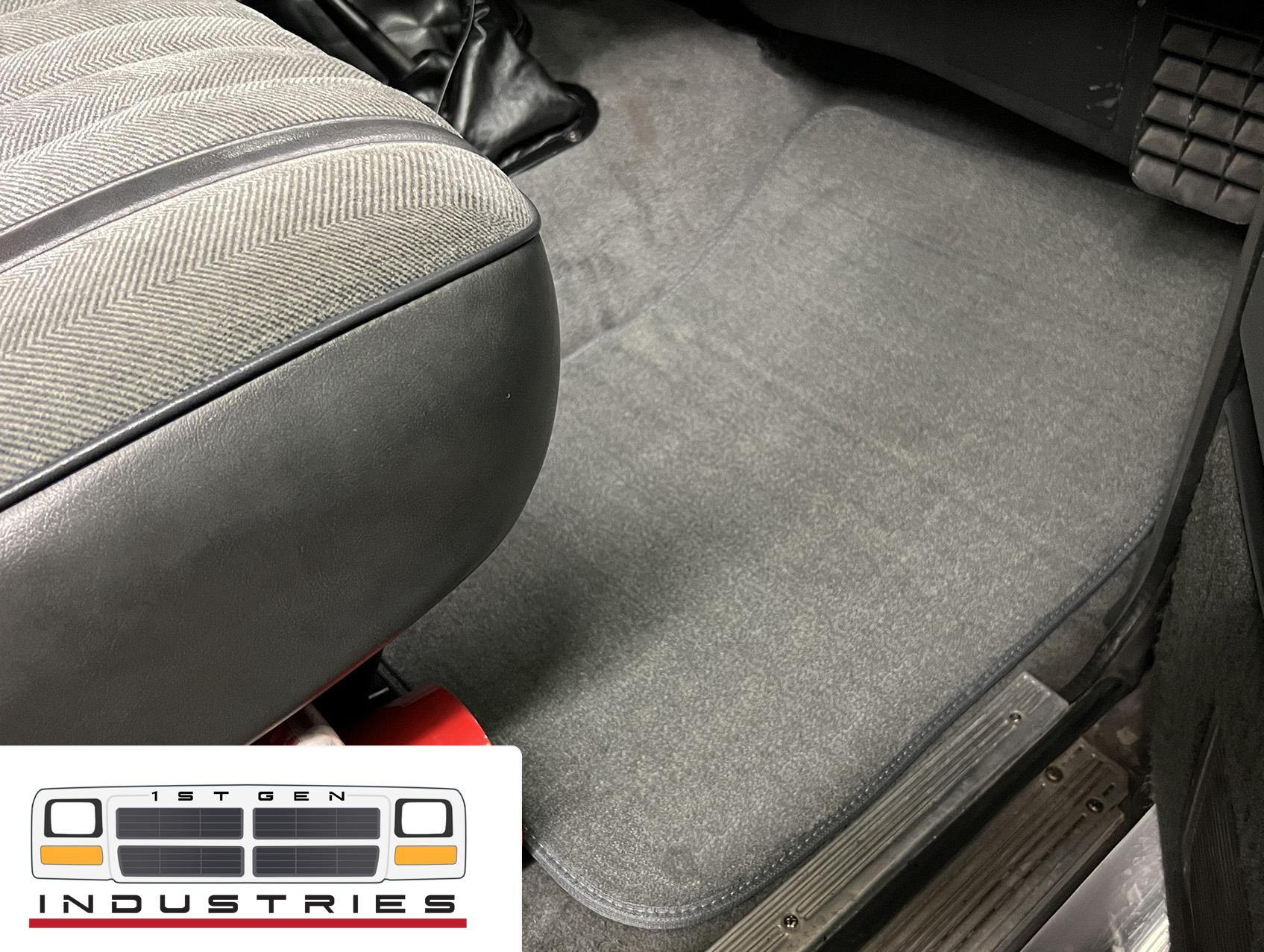 Genuine Mazda MPV Floor Mats – 5-Piece Set – Gray – OEM Factory (1999-2005) – 000089FO4A4